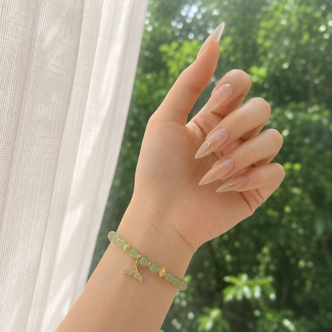 Vòng Tay Ngọc Hoà Điền (Phối Charm Đuôi Cá) - Ảnh 3