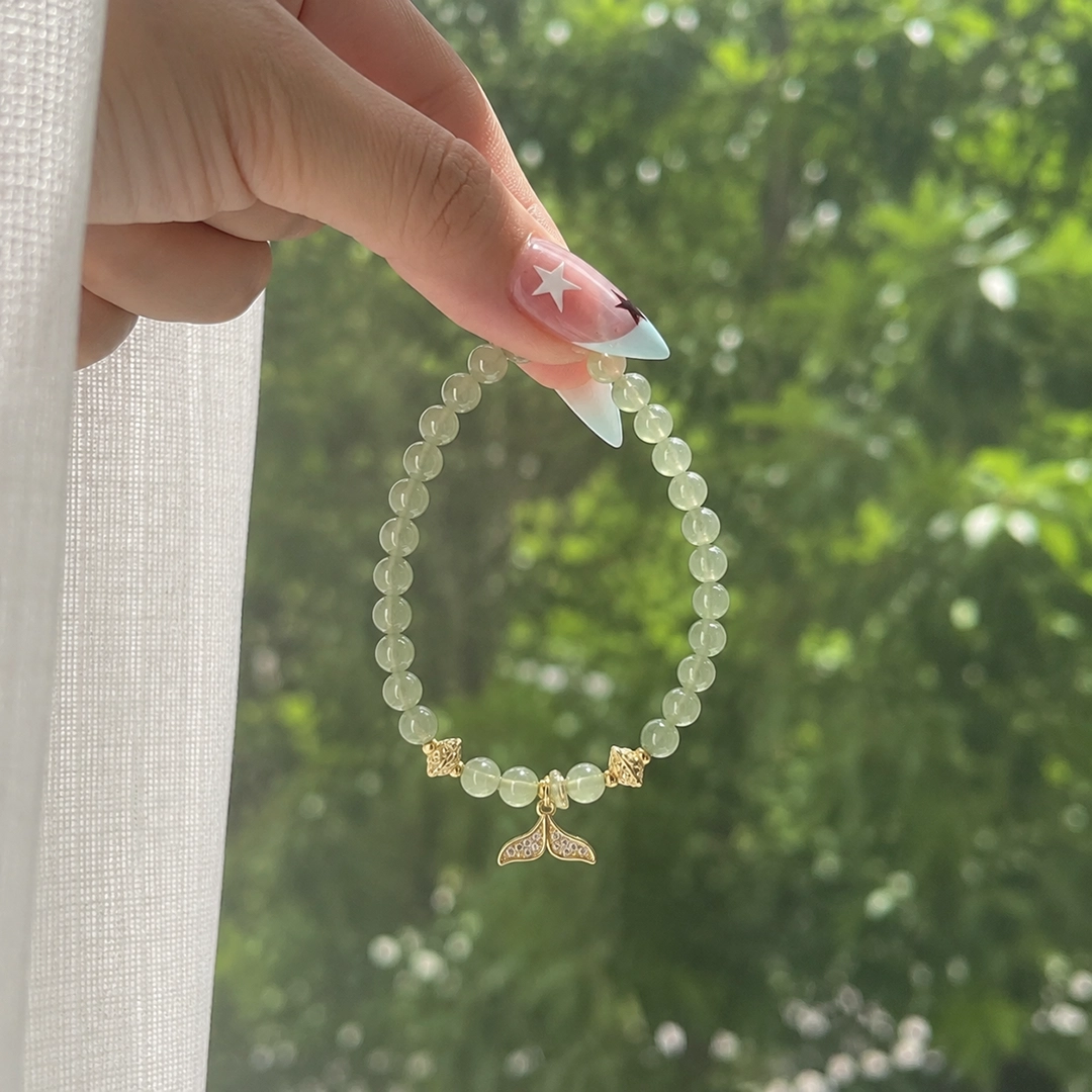 Vòng Tay Ngọc Hoà Điền (Phối Charm Đuôi Cá) - Ảnh 4