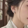 Khuyên Tai Bạc Ngọc Hoà Điền - Ảnh 2